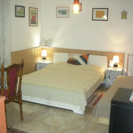Rooms Aeroport Velika Gorica Bagian luar foto