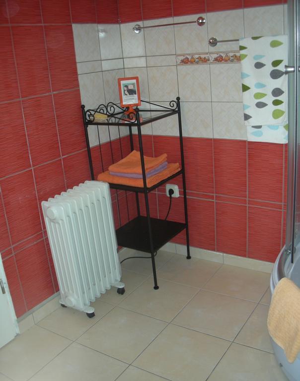 Rooms Aeroport Velika Gorica Ruang foto