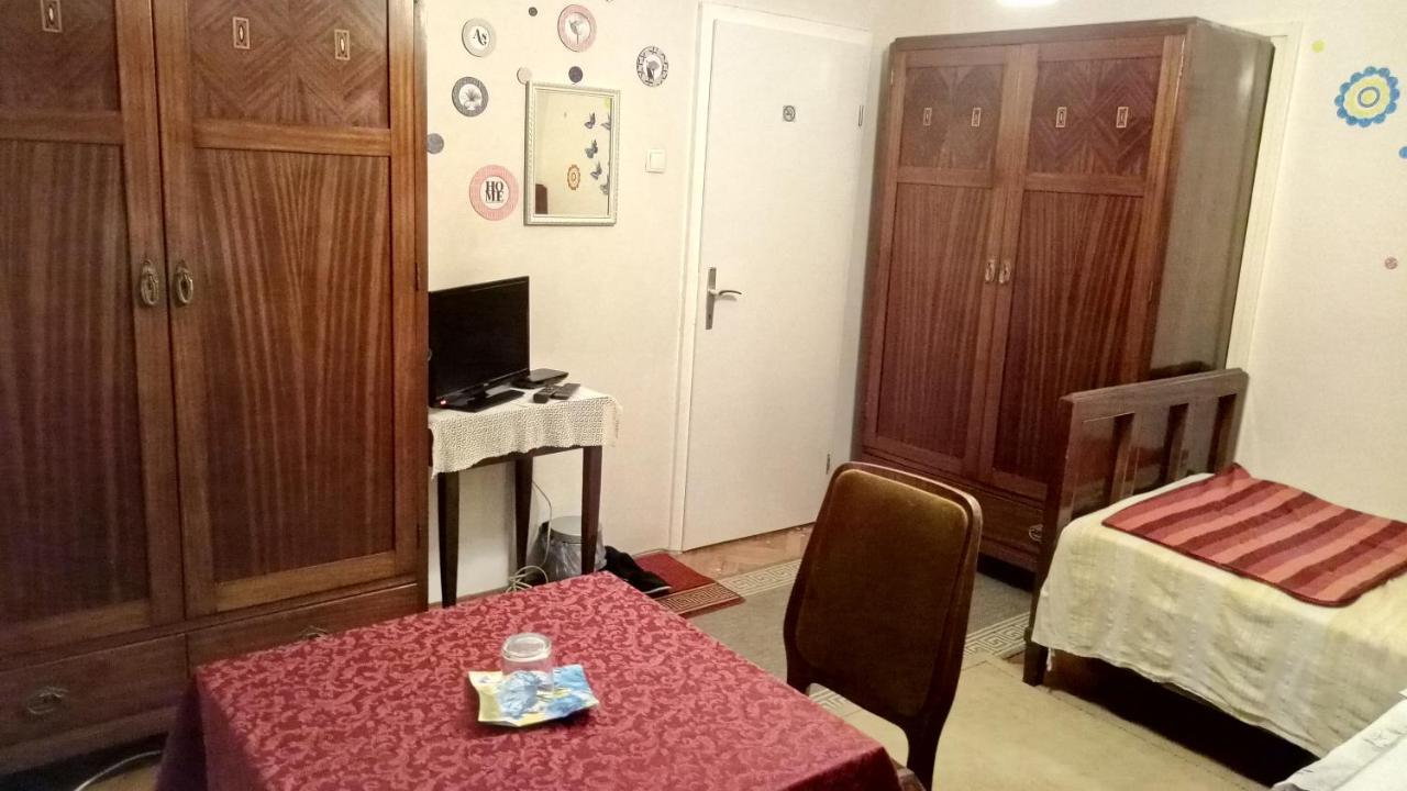 Rooms Aeroport Velika Gorica Bagian luar foto